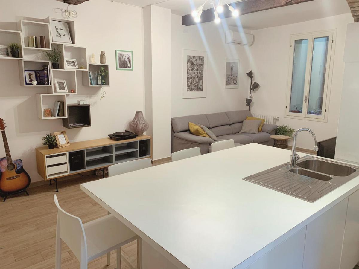 Premium Apartment In The City Center - Via Orfeo 12 โบโลญญา ภายนอก รูปภาพ